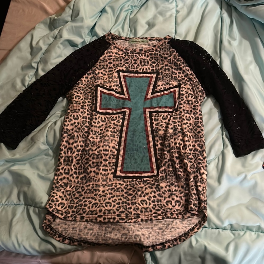 Southern Grace Women’s Shirt